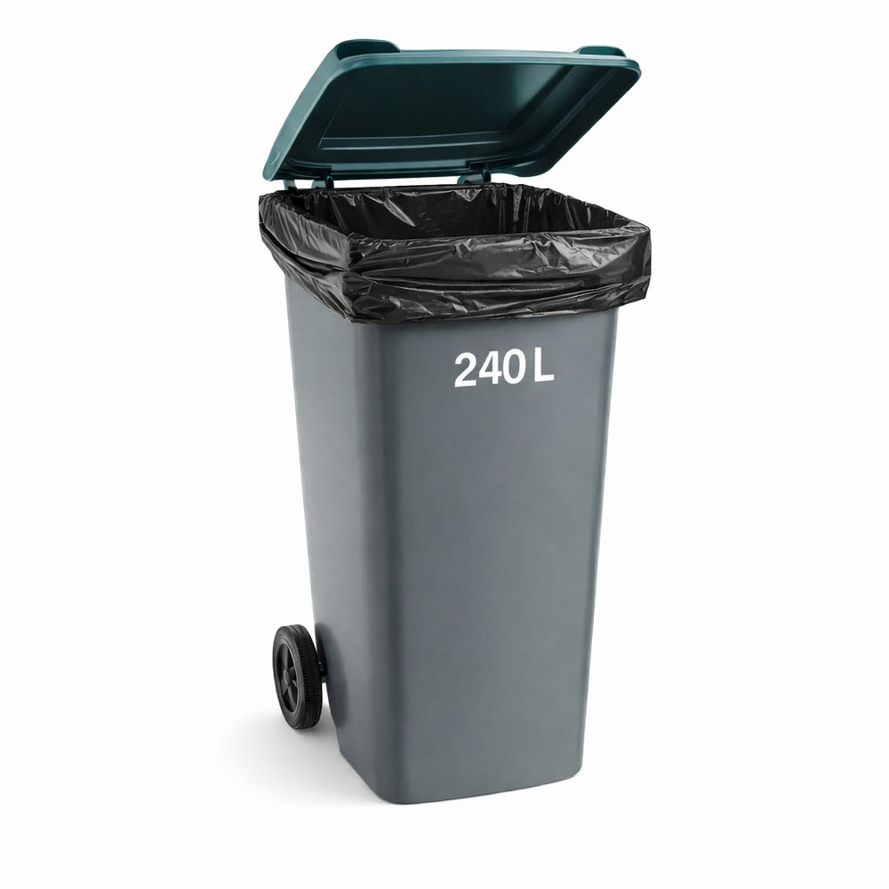 Sacs et housses 240 L — illustration générée par IA : bac gris à deux roues, sac noir, couvercle vert pétrole et marquage 240 L ; bac non fourni